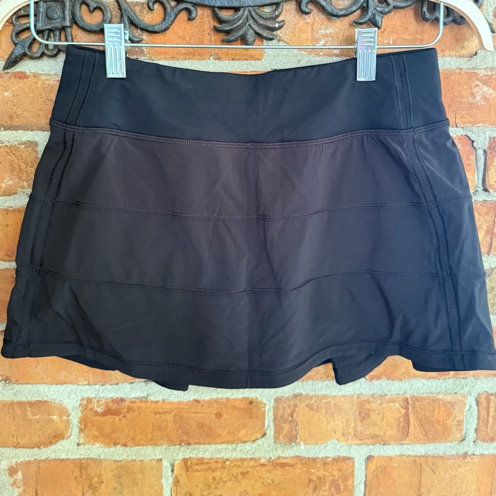 Black Lululemon Tennis Skirt (Pace Rival Mid-Rise Skirt) - Size 4